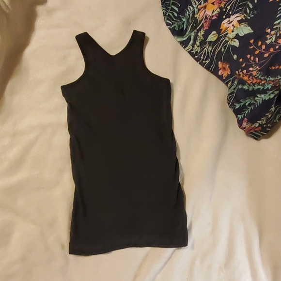 Lululemon tank - Picture 2 of 2
